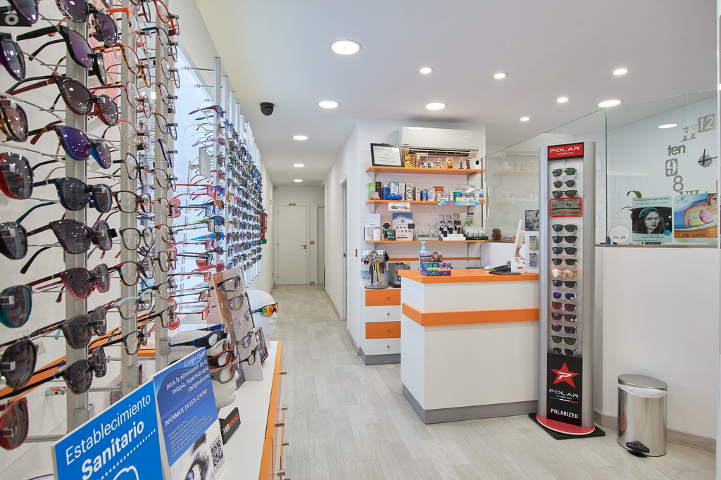 MOSTRADOR-OPTICA-OPTIFON_1024